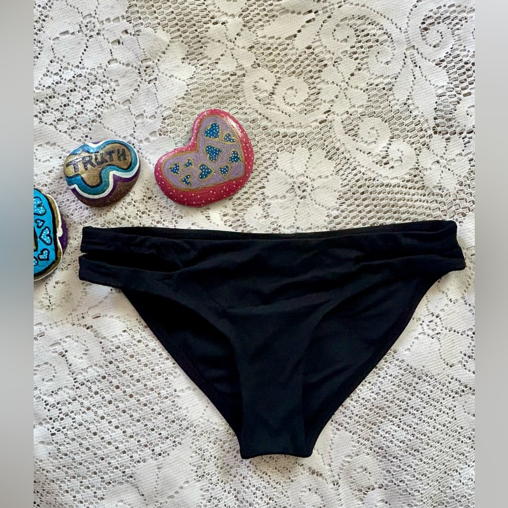 L * SPACE  Black Full Cut Bikini Bottom with Gold Tag Detail Small
